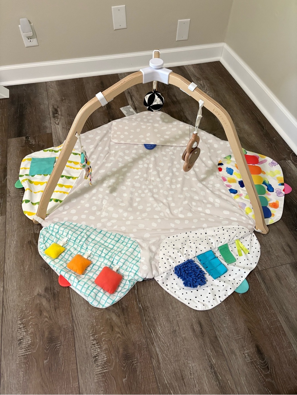 Gently used Lovevery play gym + sensory strands
